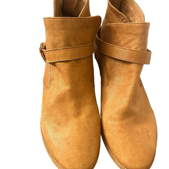 House of Harlow (Revolve)  leather ankle boots size 39 (8.5) very good condition - Picture 2 of 9